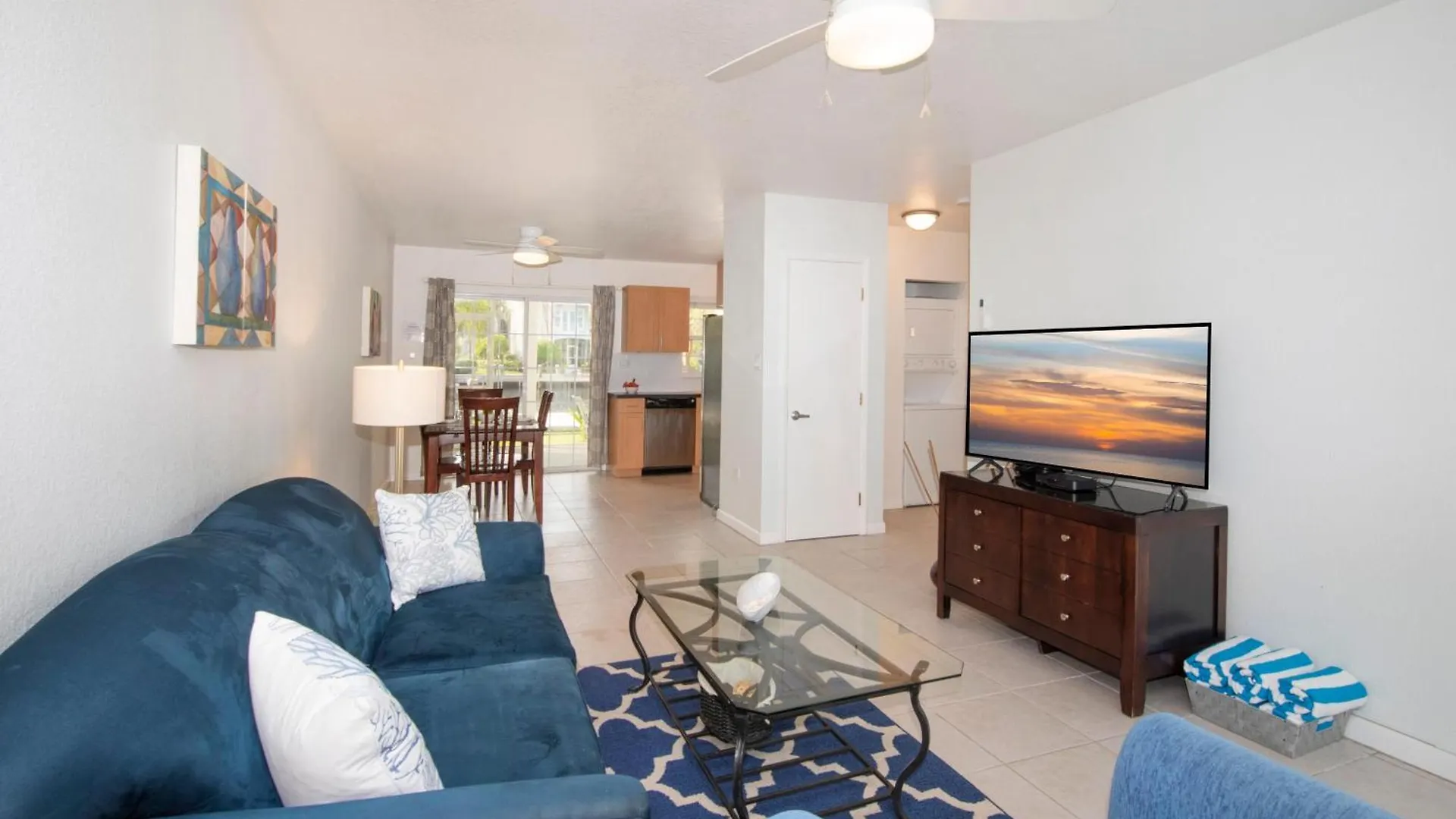 Snug Harbour View Condo #3 George Town Cayman Islands