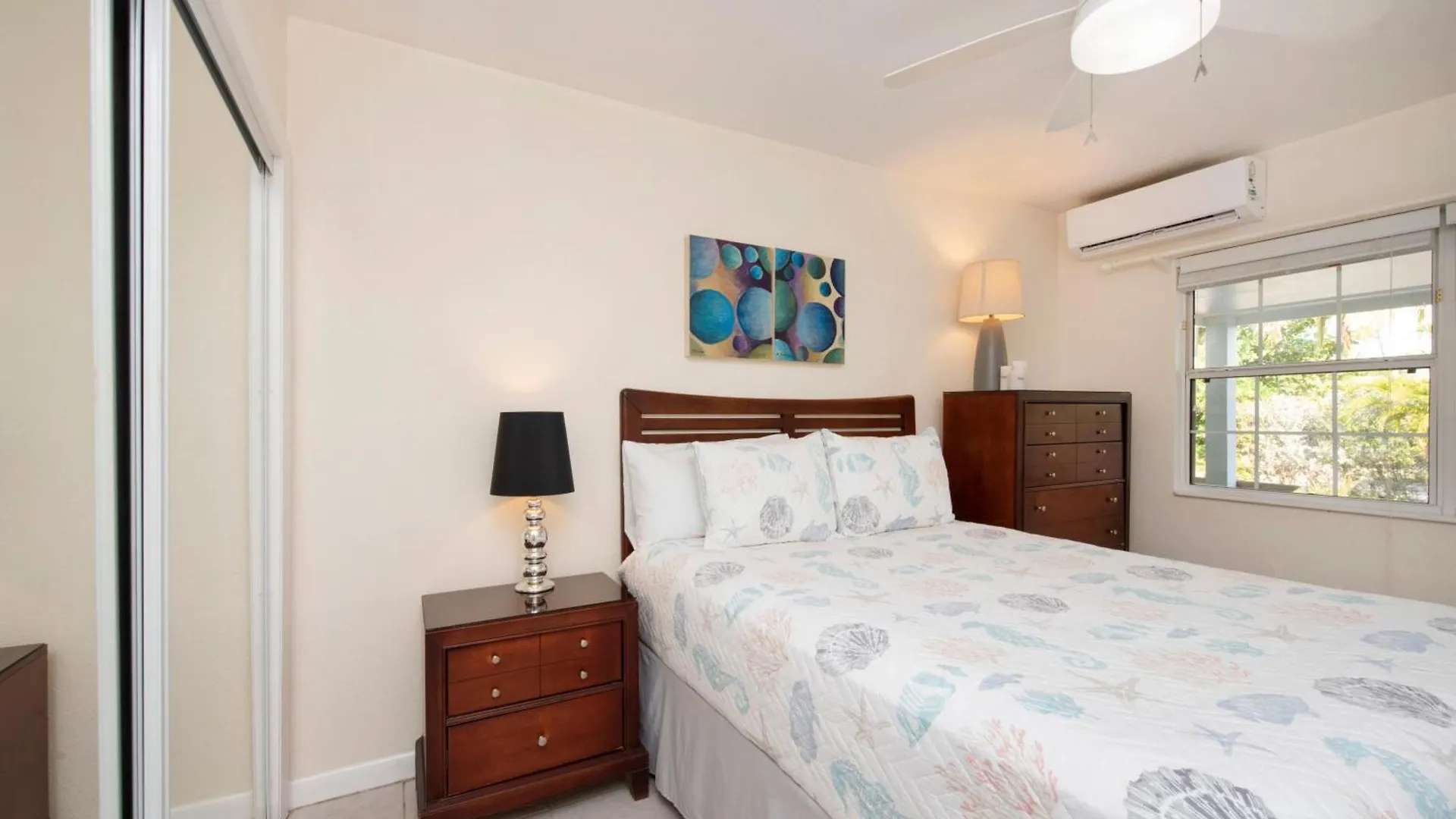 Snug Harbour View Condo #3 George Town Cayman Islands
