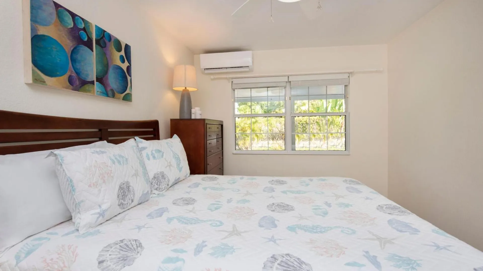 Holiday home Snug Harbour View Condo #3 George Town Cayman Islands