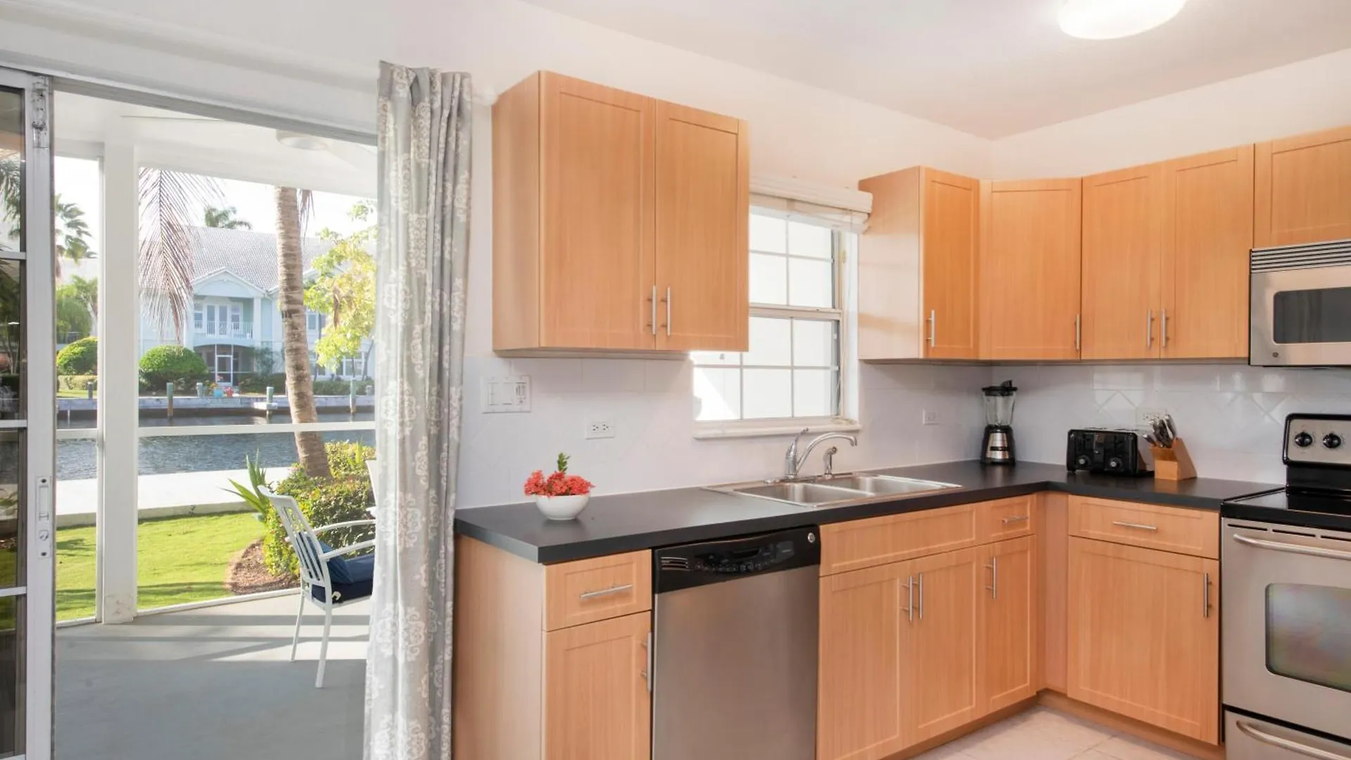 Snug Harbour View Condo #3 George Town